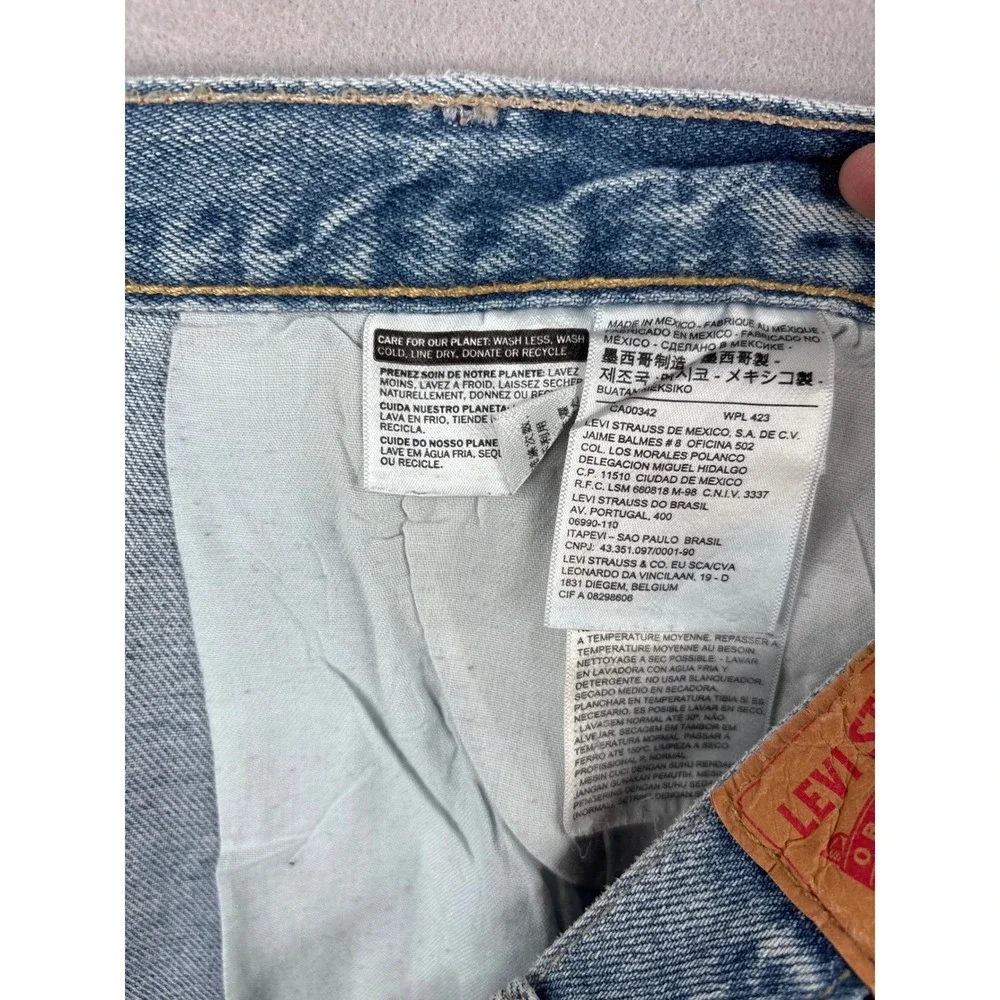 Levis 569 Loose Straight Jean Shorts Mens W46 Light Wash Blue Denim 31569-0018